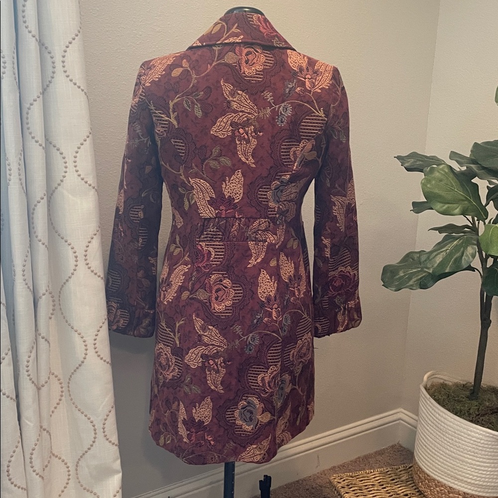 CAbi Burgundy Floral Jacquard Blazer Coat with side pockets Size 4 - Picture 2 of 11
